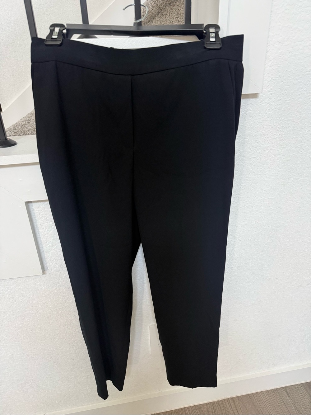 Aritzia Babaton Black Straight-Leg Ankle  Pants